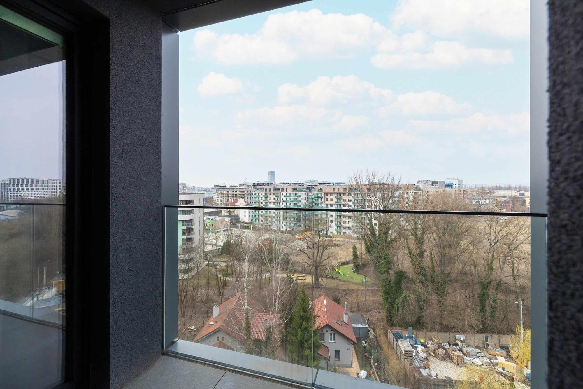 Dwupoziomowy W Krakowie Z Sauna, Jacuzzi, Parkingiem I Tarasem By Renters Prestige